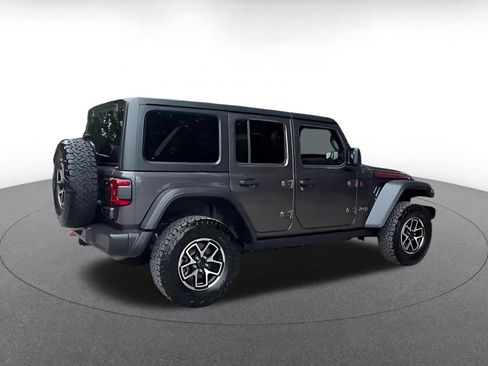 Used 2025 Jeep Wrangler Unlimited Rubicon AWD/4WD image 10