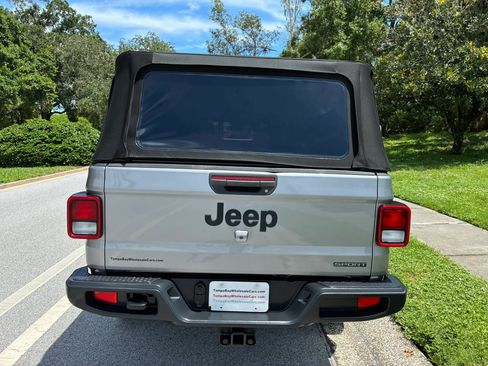 Used 2020 Jeep Gladiator Sport w/ Quick Order Package 24S AWD/4WD image 7