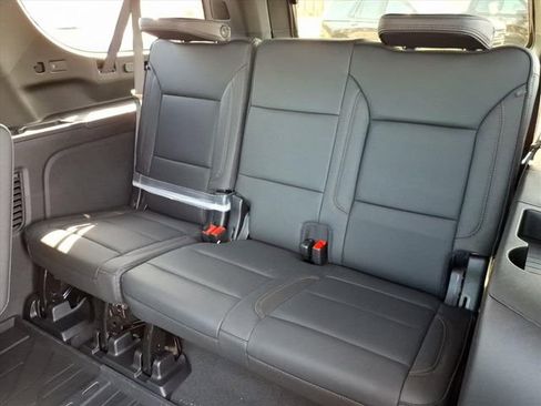 New 2026 Chevrolet Suburban High Country w/ Sun And Tow Package AWD/4WD image 10