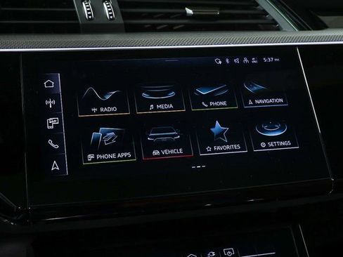 Used 2024 Audi SQ8 e-tron Premium Plus w/ Black Optic Package AWD/4WD image 15