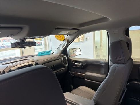 Used 2021 Chevrolet Silverado 1500 LT w/ Z71 Off-Road Package image 32