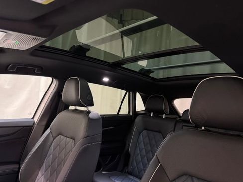 New 2026 Volkswagen Atlas Cross Sport SEL Premium R-Line image 25