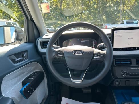 New 2025 Ford Maverick XLT image 17