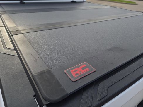 Used 2021 Toyota Tundra SR5 w/ Trail Edition image 10