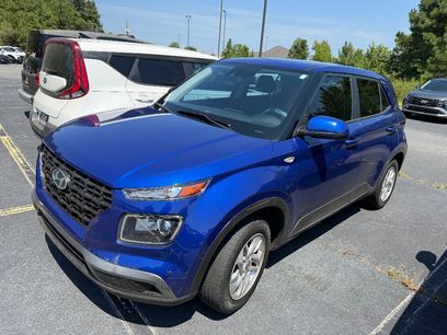 Used 2021 Hyundai Venue SE w/ Cargo Package