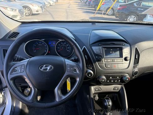 Used 2014 Hyundai Tucson SE image 9