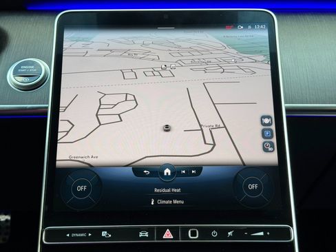 Used 2022 Mercedes-Benz S 500 4MATIC w/ AMG Line Package image 30