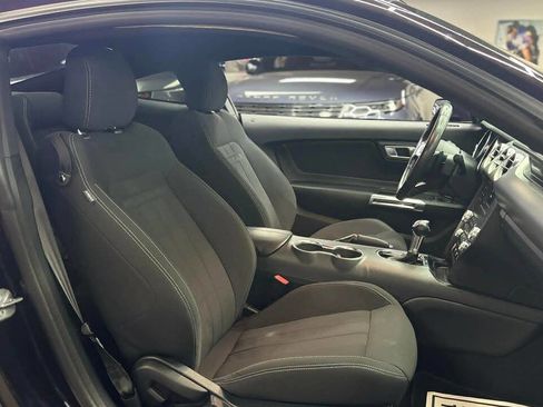 Used 2022 Ford Mustang GT image 12