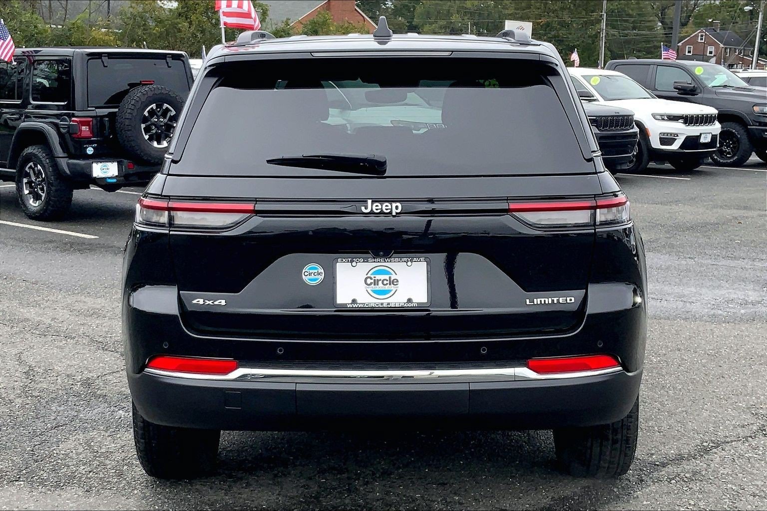 Certified 2024 Jeep Grand Cherokee Limited AWD/4WD image 4