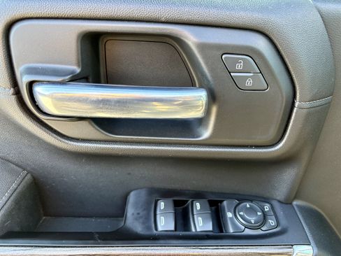 Used 2019 Chevrolet Silverado 1500 LT Trail Boss image 13