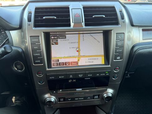 Used 2019 Lexus GX 460 image 22