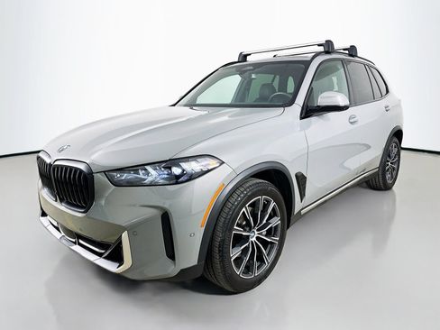 Used 2025 BMW X5 xDrive40i w/ M Sport Package AWD/4WD image 1