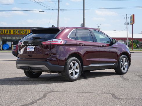 Used 2023 Ford Edge SEL w/ Convenience Package AWD/4WD image 3