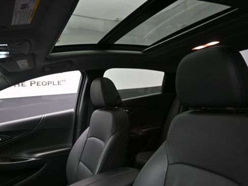 Used 2022 Chevrolet Malibu Premier FWD image 17