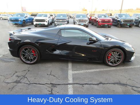 Used 2023 Chevrolet Corvette Stingray Premium Conv w/ Z51 Performance Package image 6
