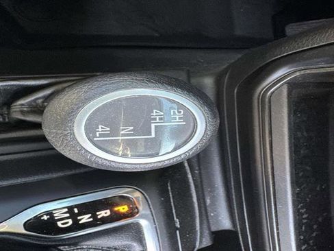 Used 2022 Jeep Wrangler Unlimited Sport image 17