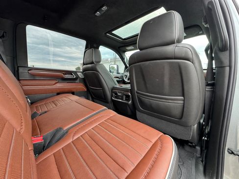 Used 2024 GMC Sierra 2500 Denali Ultimate w/ Max Trailering Package AWD/4WD image 43