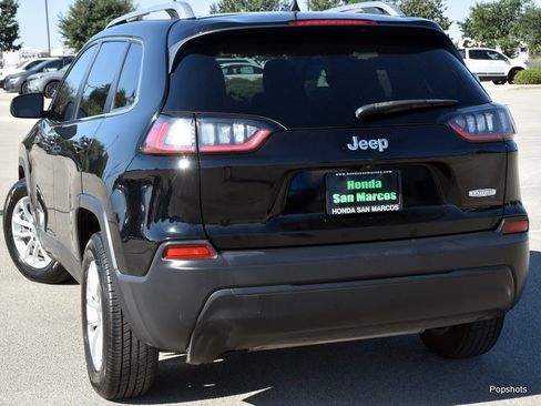 Used 2019 Jeep Cherokee Latitude w/ Popular Appearance Group image 4