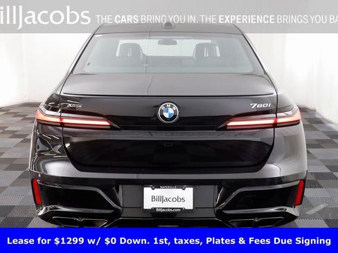 Certified 2025 BMW 760i xDrive w/ Executive Package image 19