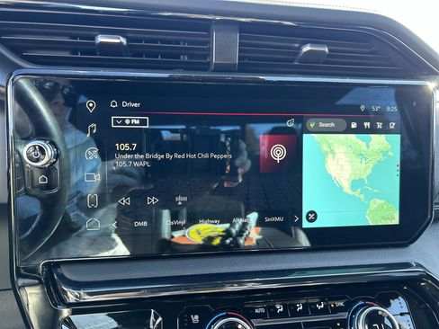 Used 2022 GMC Sierra 1500 AT4 w/ AT4 Premium Package image 16