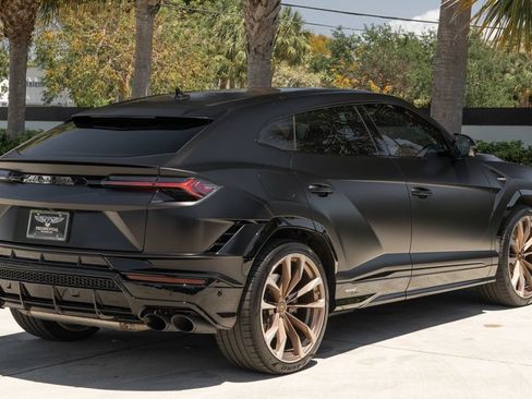 Used 2023 Lamborghini Urus S AWD/4WD image 10