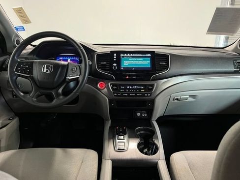 Used 2021 Honda Pilot EX image 18