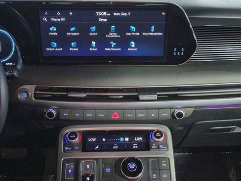 Used 2024 Hyundai Palisade Calligraphy FWD image 16