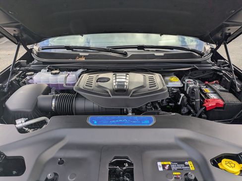 New 2025 Jeep Wagoneer Series III w/ Quick Order Package 25C Super image 32