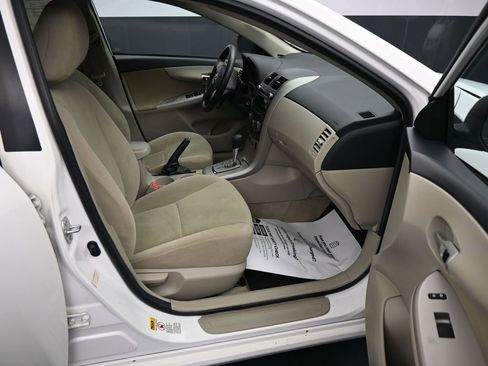 Used 2011 Toyota Corolla LE image 13