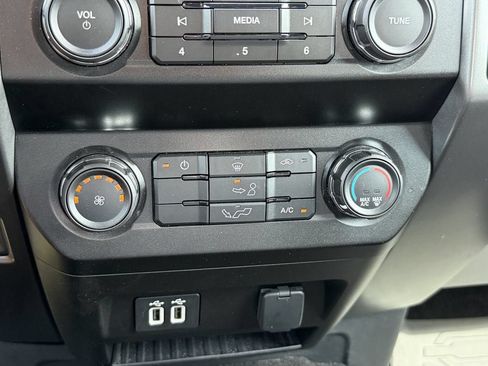 Used 2020 Ford F150 XLT RWD image 24