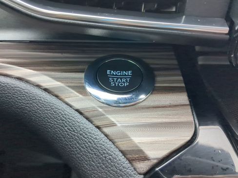 Certified 2022 Ford Explorer Limited w/ Equipment Group 301A image 27