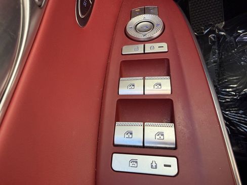 Used 2025 Genesis GV70 2.5T w/ Sport Prestige Package image 27