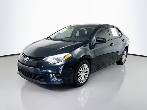 Used 2016 Toyota Corolla LE FWD image 10