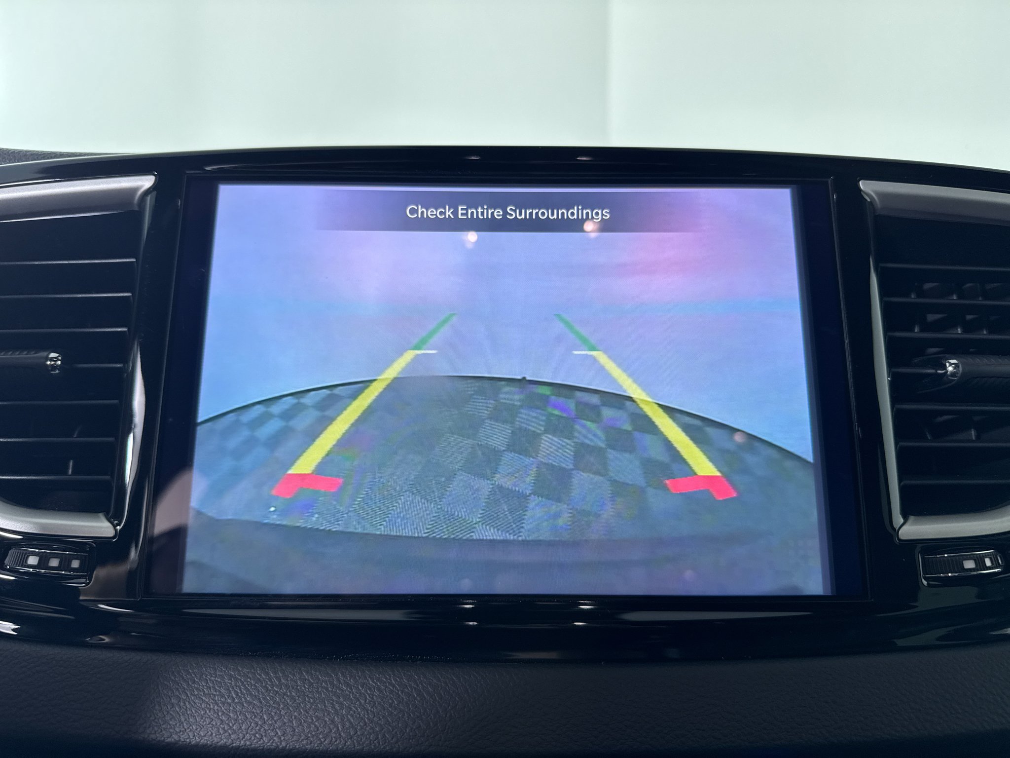 Used 2025 Chrysler Pacifica Select FWD image 19