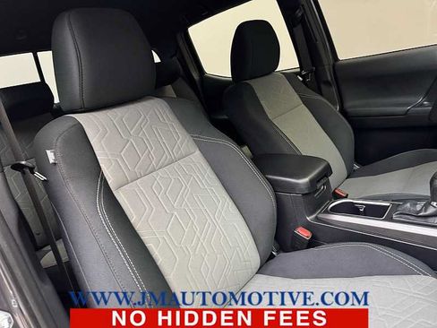 Used 2021 Toyota Tacoma TRD Sport w/ Technology Package AWD/4WD image 20