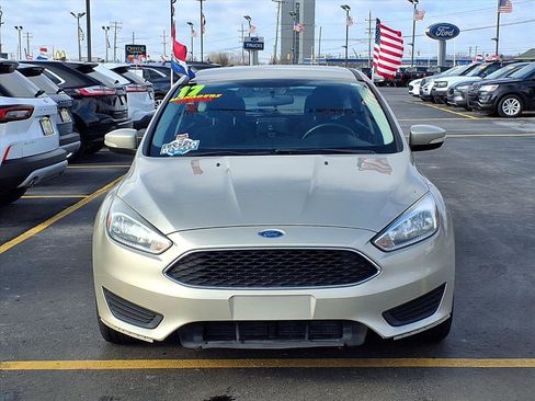 Used 2017 Ford Focus SE w/ Cold Weather Package image 23