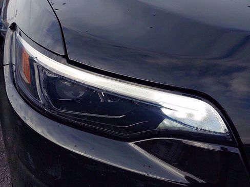 Certified 2019 Jeep Cherokee Limited image 10