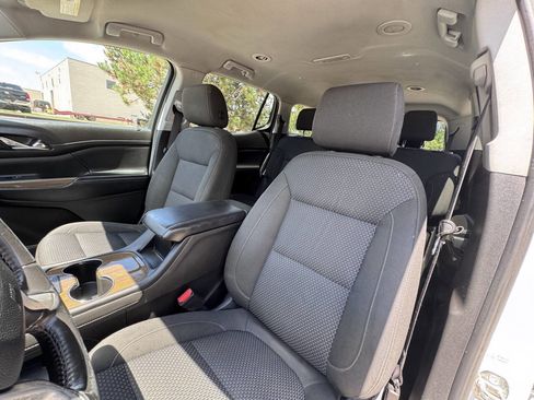 Used 2020 GMC Acadia SLE image 12