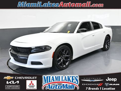 Used 2021 Dodge Charger SXT w/ Blacktop Package image 1