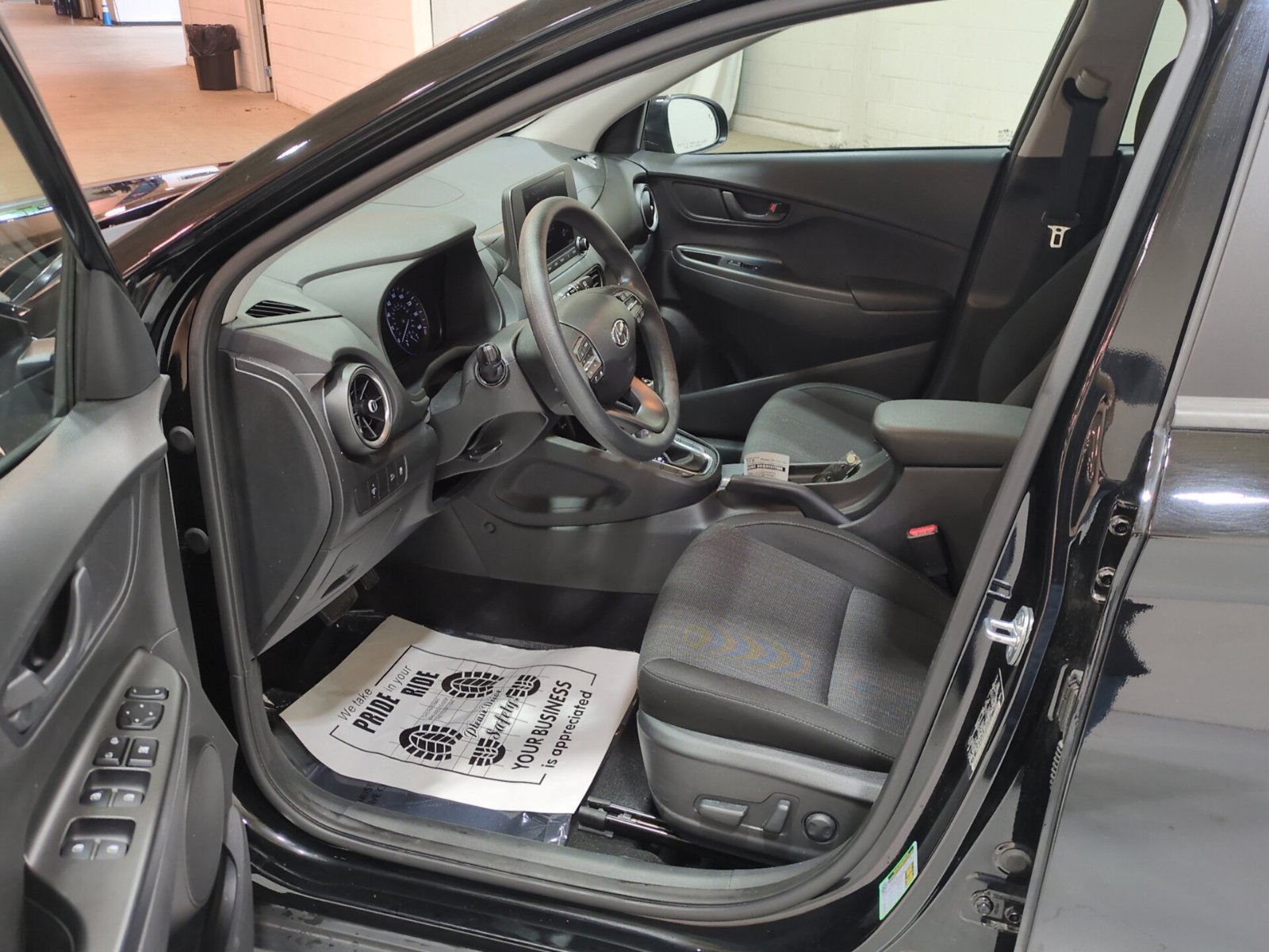 Certified 2023 Hyundai Kona SEL w/ Cargo Package AWD/4WD image 15