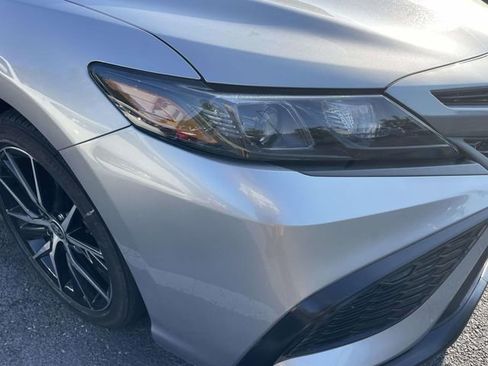 Used 2024 Toyota Camry SE w/ Convenience Package FWD image 3