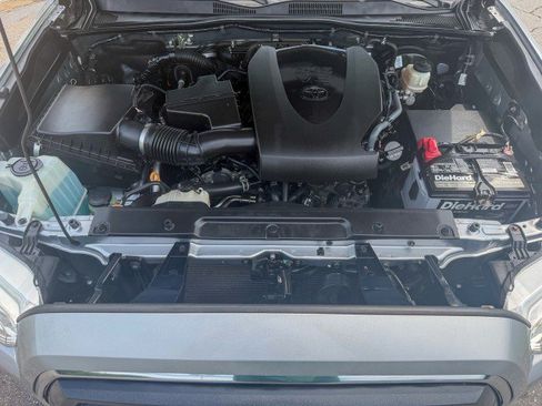 Used 2021 Toyota Tacoma SR5 RWD image 22