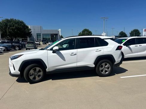 Certified 2025 Toyota RAV4 XLE FWD image 6