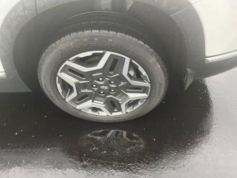 Used 2023 Hyundai Santa Fe Limited image 34