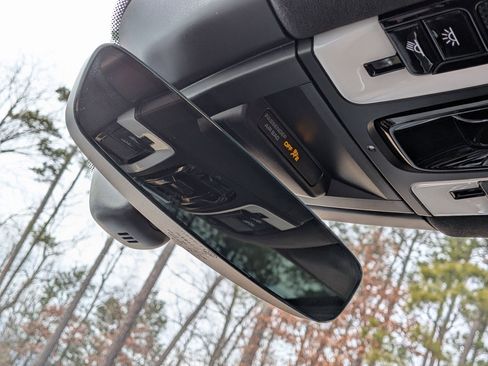 Used 2021 Porsche Cayenne Turbo image 29