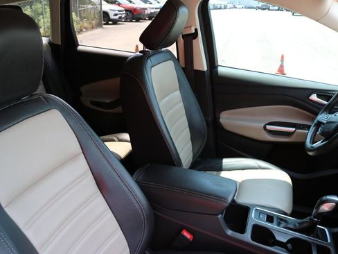 Used 2019 Ford Escape SEL FWD image 20