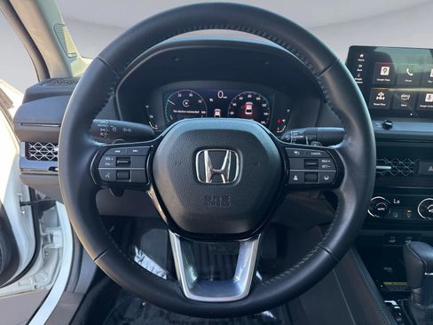 Certified 2023 Honda Accord Touring image 27