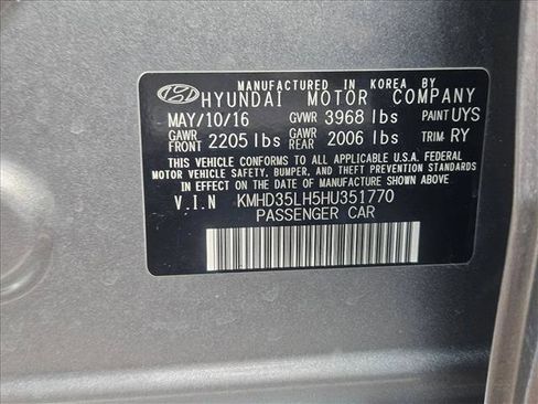 Used 2017 Hyundai Elantra GT image 23