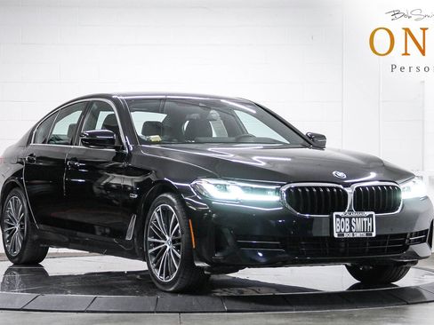 Certified 2023 BMW 530e w/ Premium Package RWD image 1