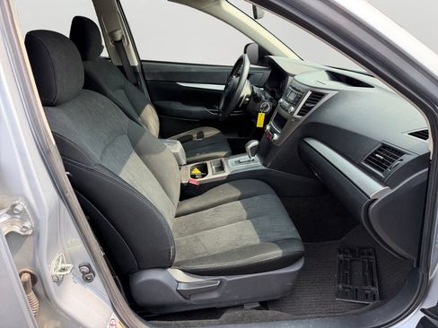 Used 2014 Subaru Outback 2.5i w/ Alloy Wheel Package AWD/4WD image 11